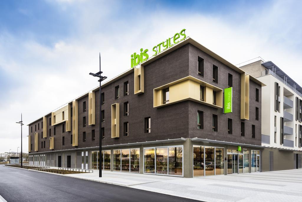Ibis Styles Guyancourt Versailles Exteriér fotografie