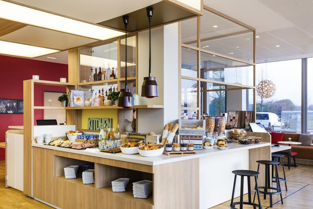 Ibis Styles Guyancourt Versailles Exteriér fotografie