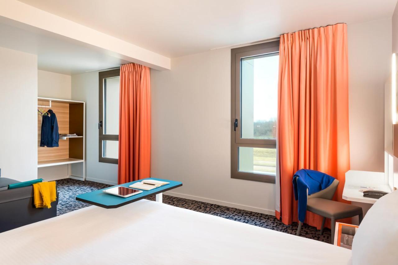 Ibis Styles Guyancourt Versailles Exteriér fotografie